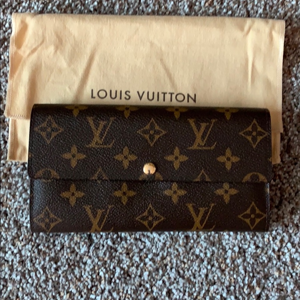 Louis Vuitton Sarah Wallet
